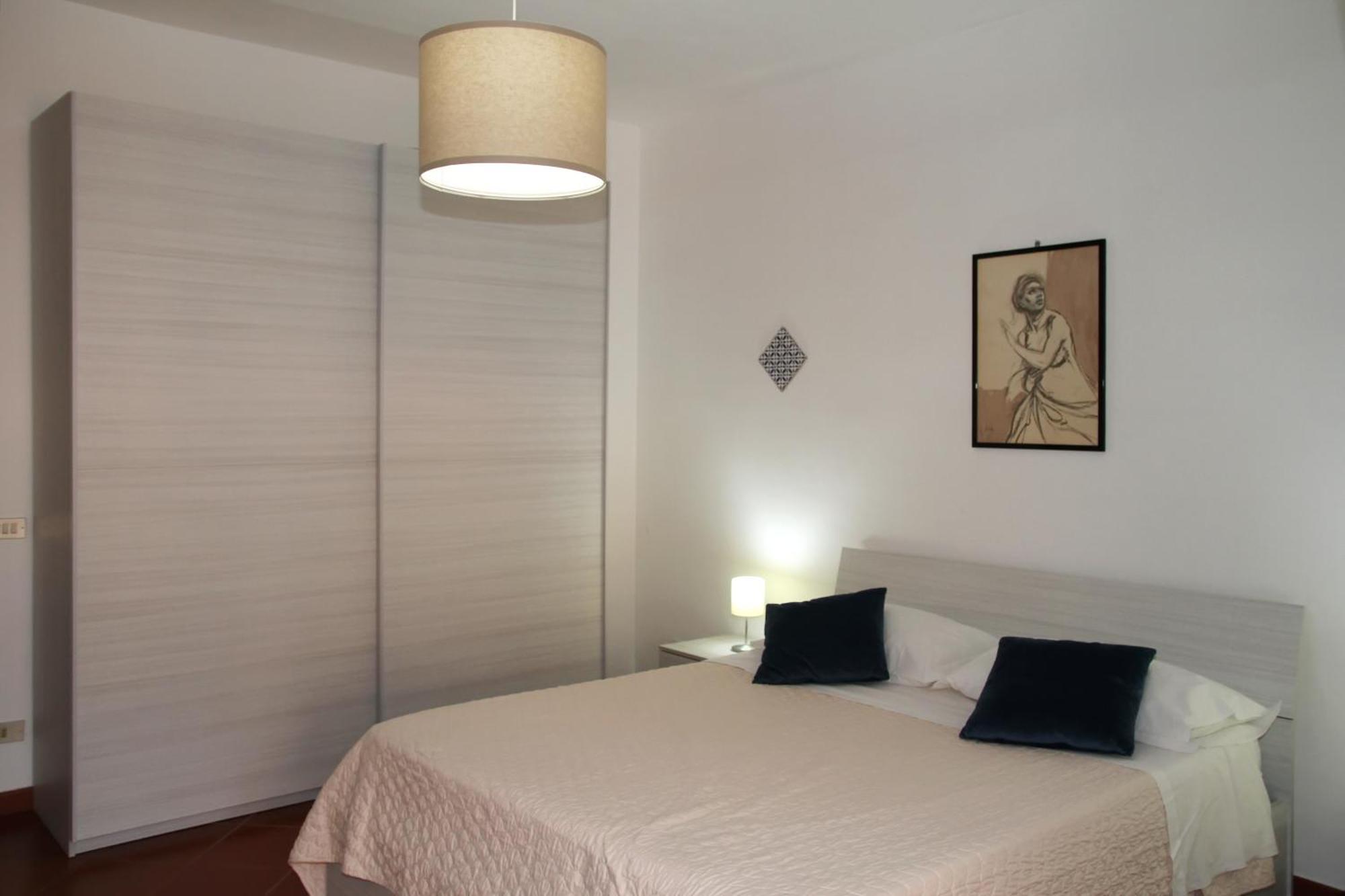 Attico Vista Mare Con Terrazza E Spa Riscaldata 산토스테파노디카마스트라 외부 사진