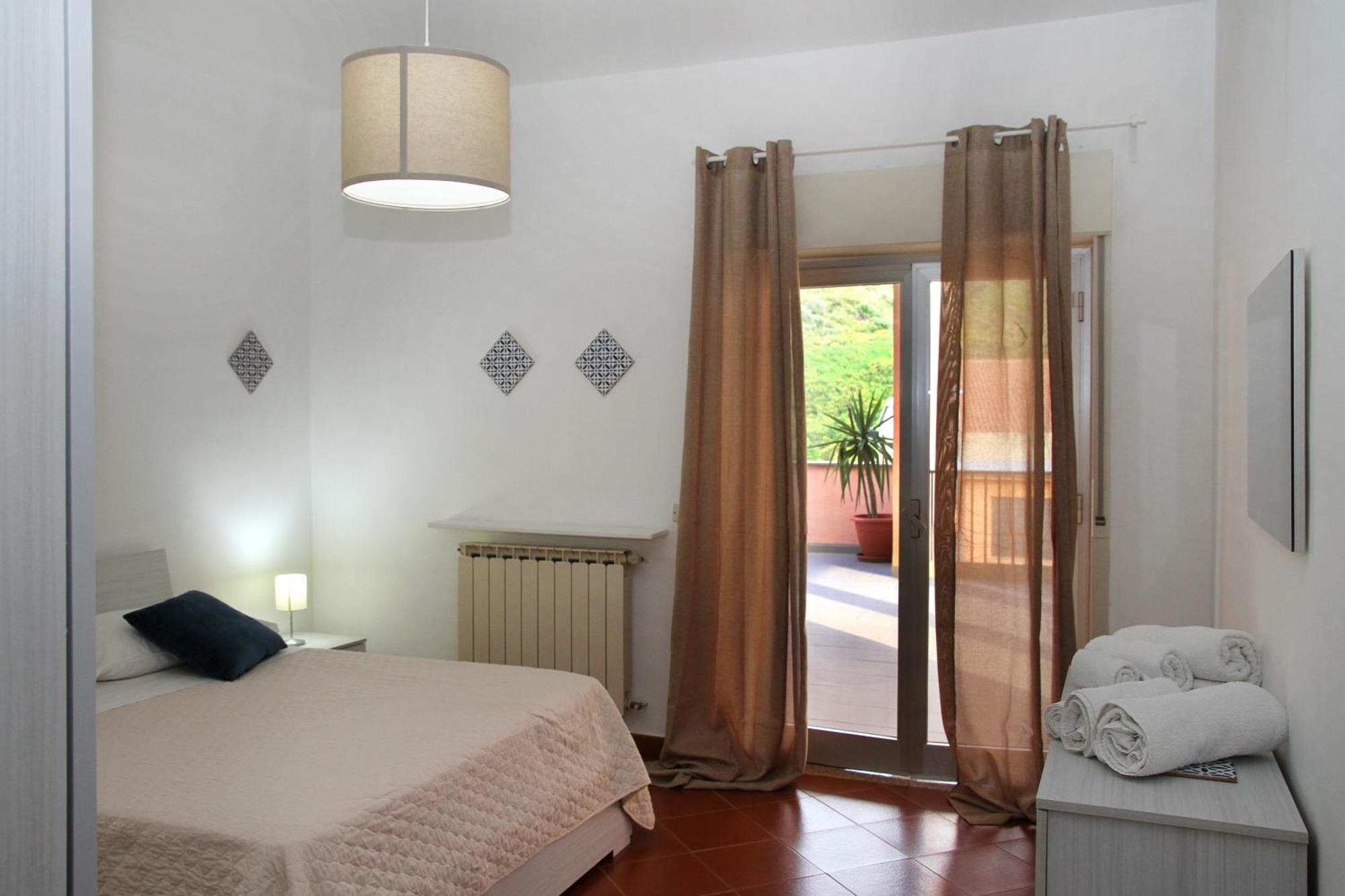 Attico Vista Mare Con Terrazza E Spa Riscaldata 산토스테파노디카마스트라 외부 사진